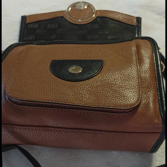 AUTHENTIC BEAUTIFUL MICHAEL KORS CROSSBODY - Picture 5 of 9